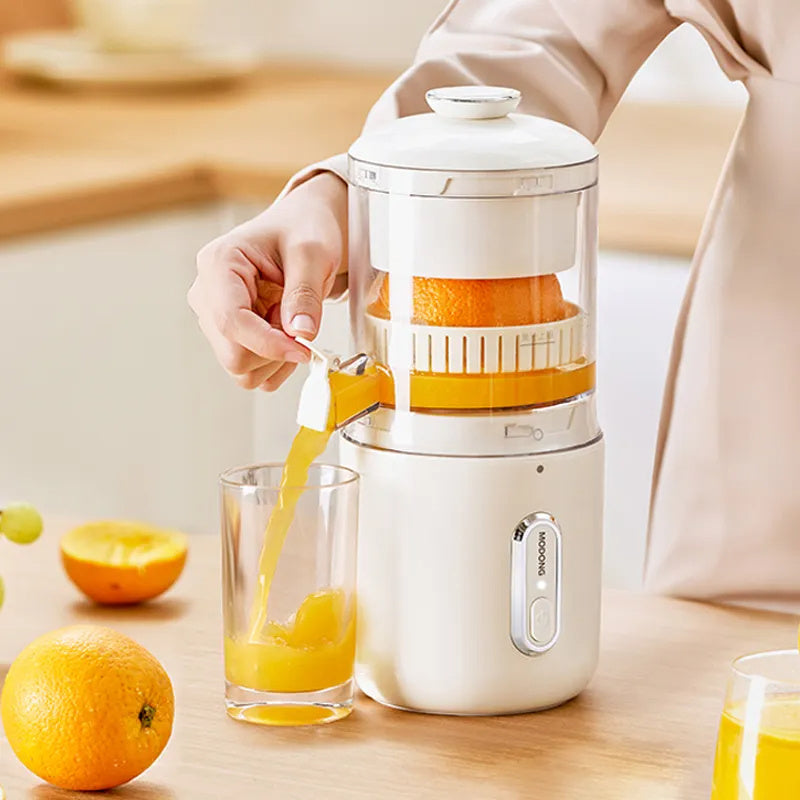 Portable Electric Juicer – USB Rechargeable Mini Fruit Blender
