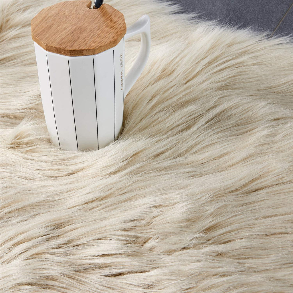 Ultra Soft Shaggy Faux Fur Rug