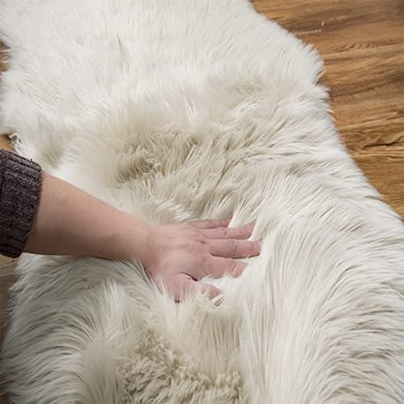Ultra Soft Shaggy Faux Fur Rug